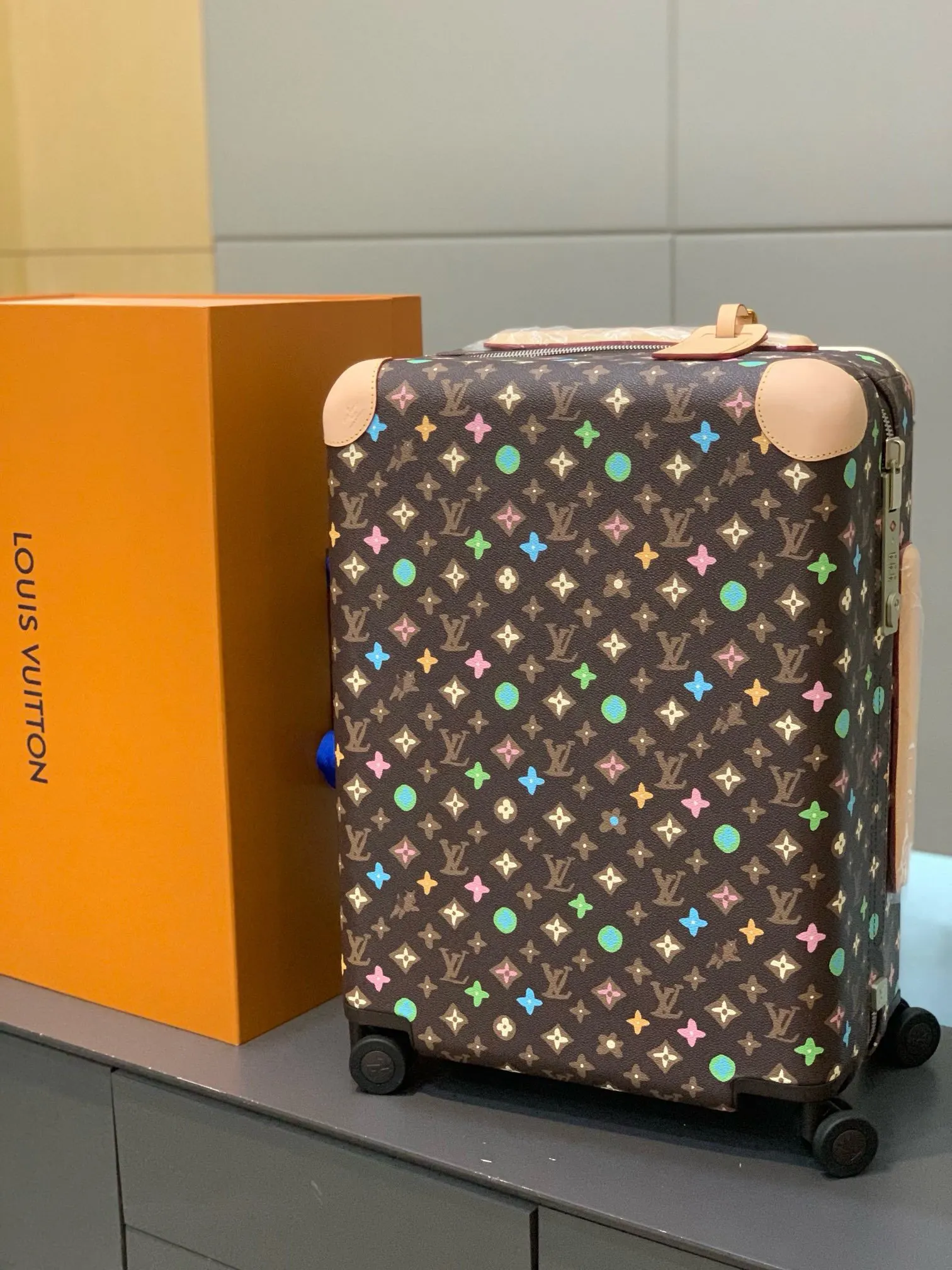 驴牌拉杆箱旅行箱 路易v 变色皮 海关锁 万向 行李箱 旅行拉杆款 輕便出行款