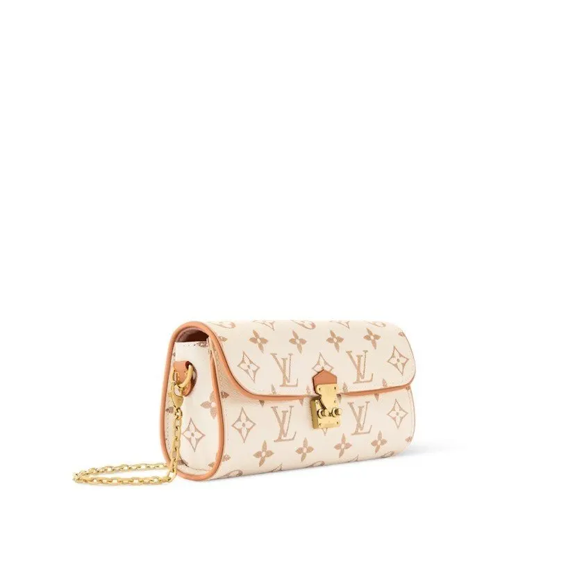 Chain Bag Leather