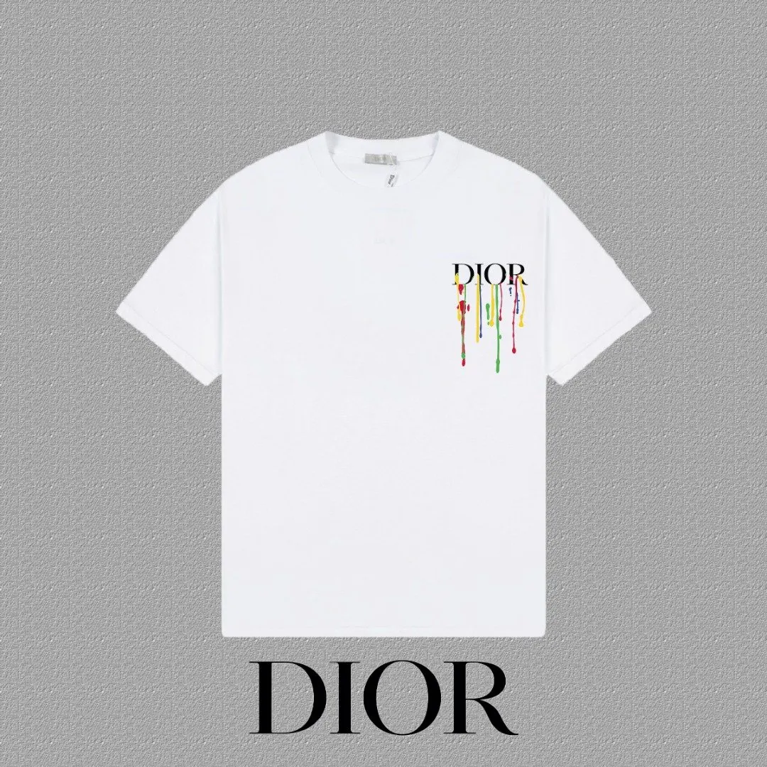 Dior black short-sleeved T-shirt, exquisite wear