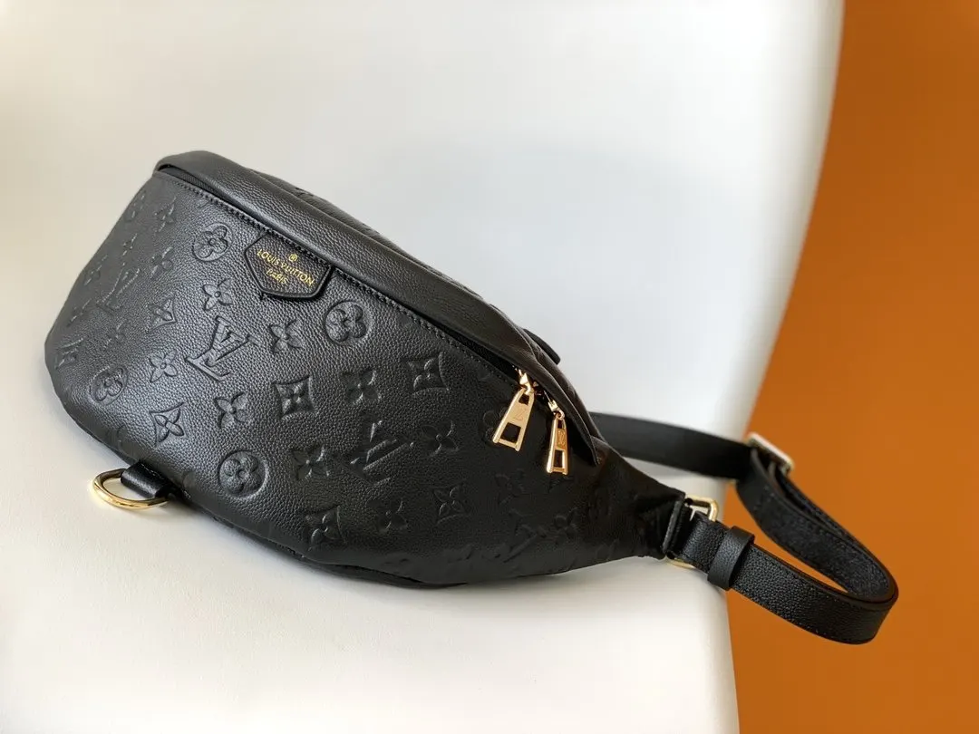 LV 黑色 白色 牛皮 腰包 休閒腰包款