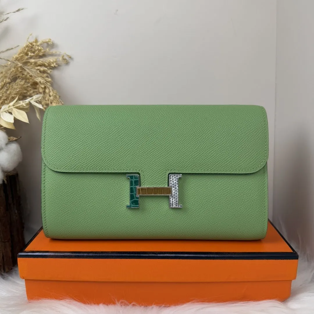 Hermes Constance Style