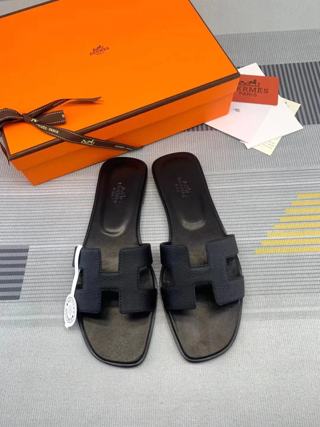 Hermes Oran 全黑 拖鞋 舒適百搭款