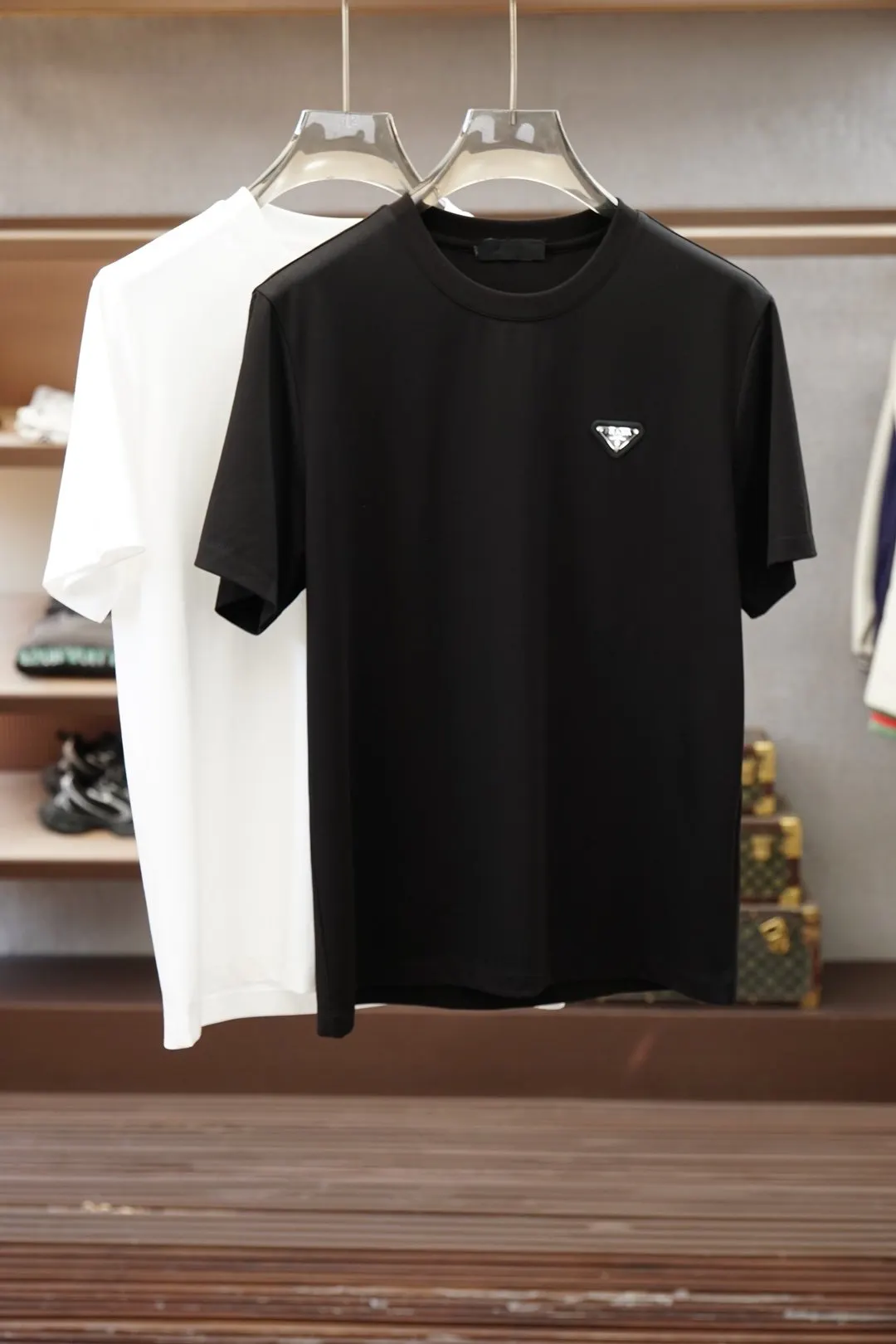 Prada T-Shirt Casual Versatile