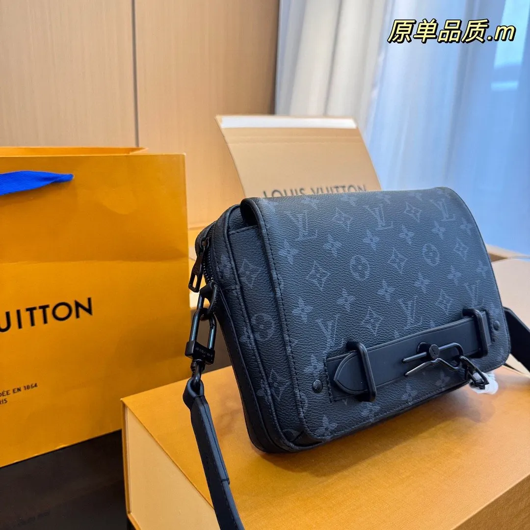 LV 飞机 男生必入超经典Outdoor 斜挎包 轻便斜挎款