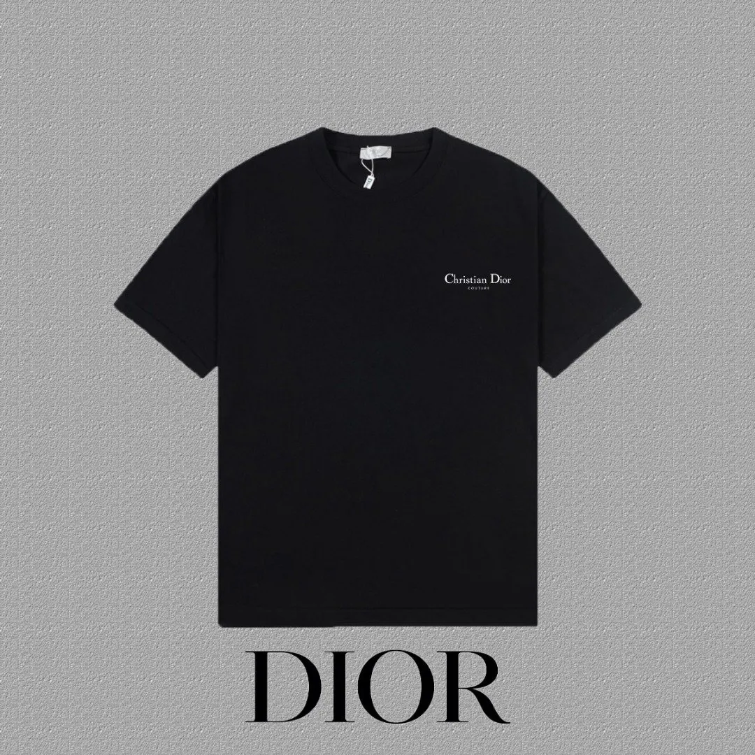 Dior black short-sleeved T-shirt, exquisite wear