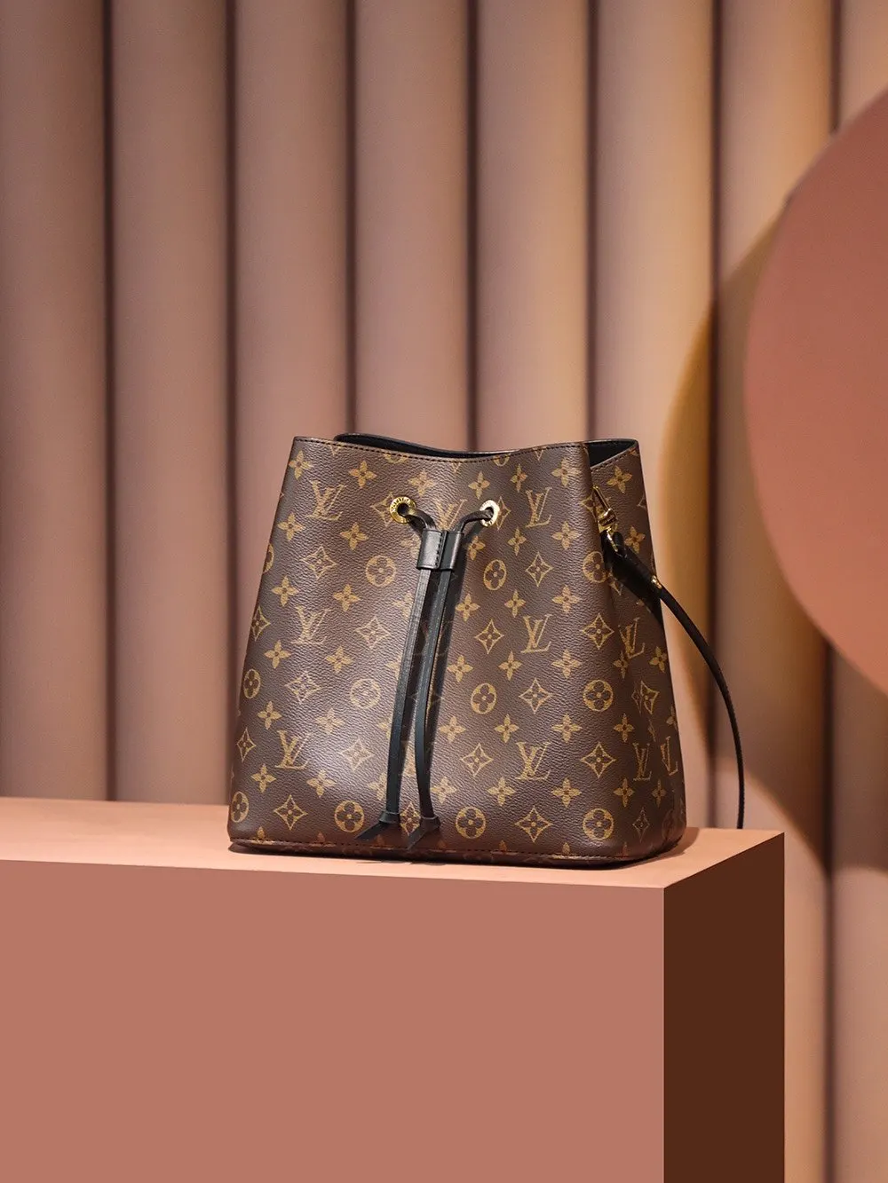 Bucket Bag Classic Casual