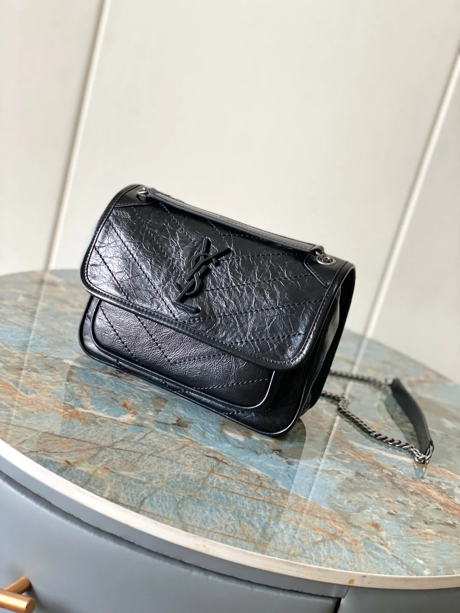 Crossbody Bag Lightweight Leather