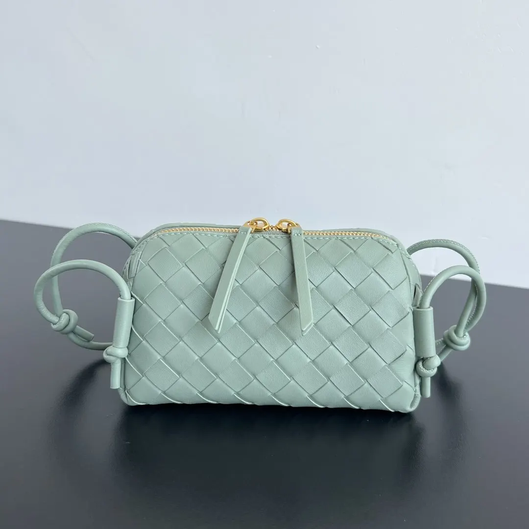 Bottega Veneta 腋下包 復古腋下背款