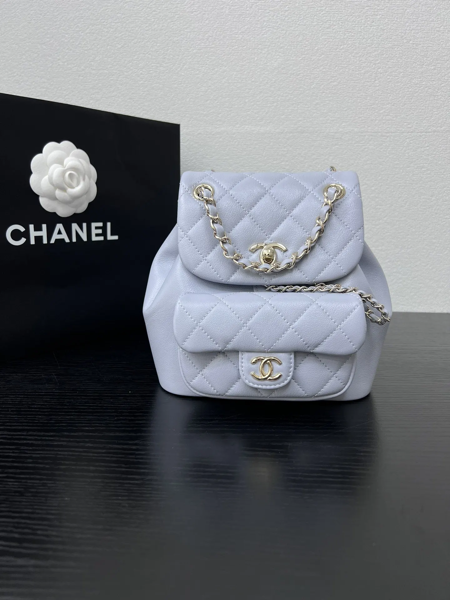 CHANEL 淺藍色牛皮翻蓋鏈條包 單肩斜挎款