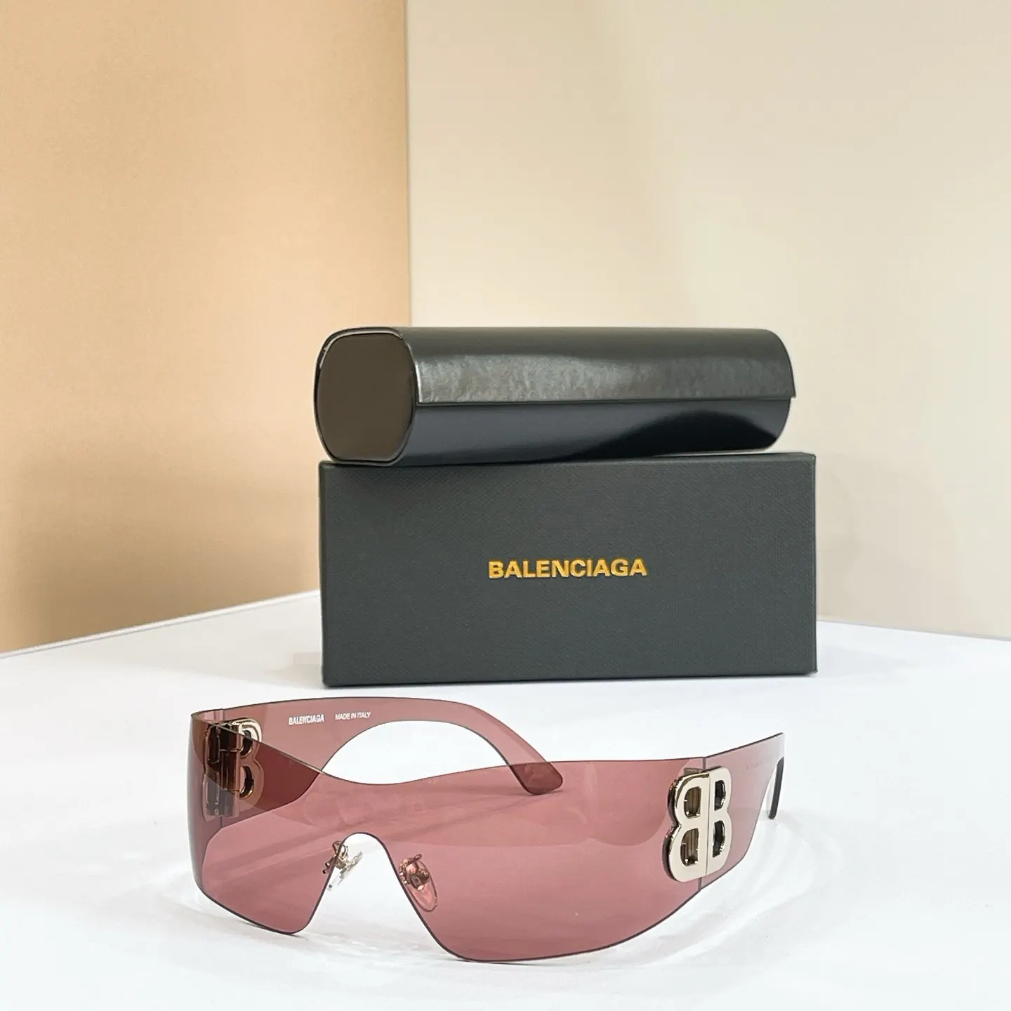 Balenciaga Fashion Item Fashion