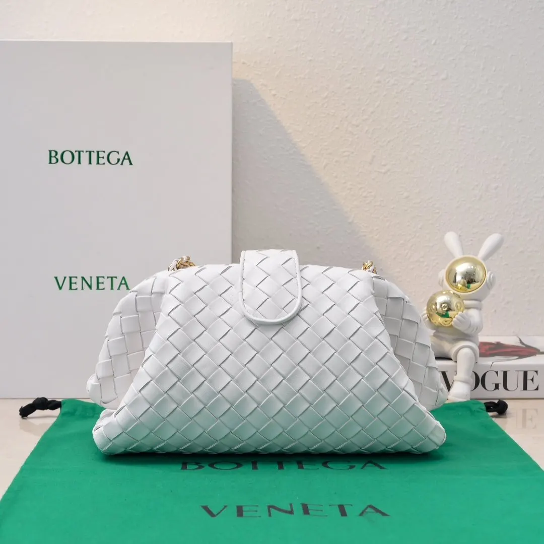 Bottega Veneta 羊皮 鏈條包 精致鏈條款
