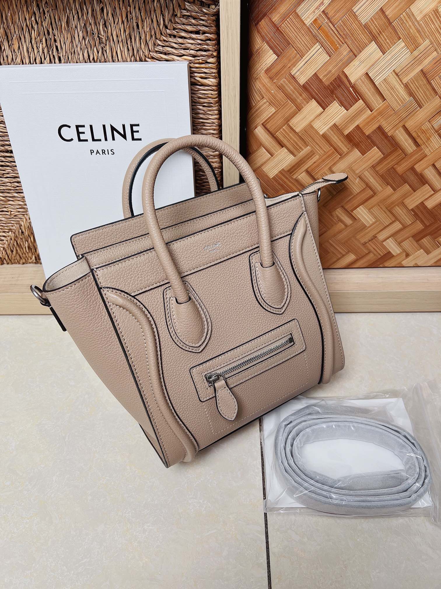 Crossbody Bag Lightweight Leather