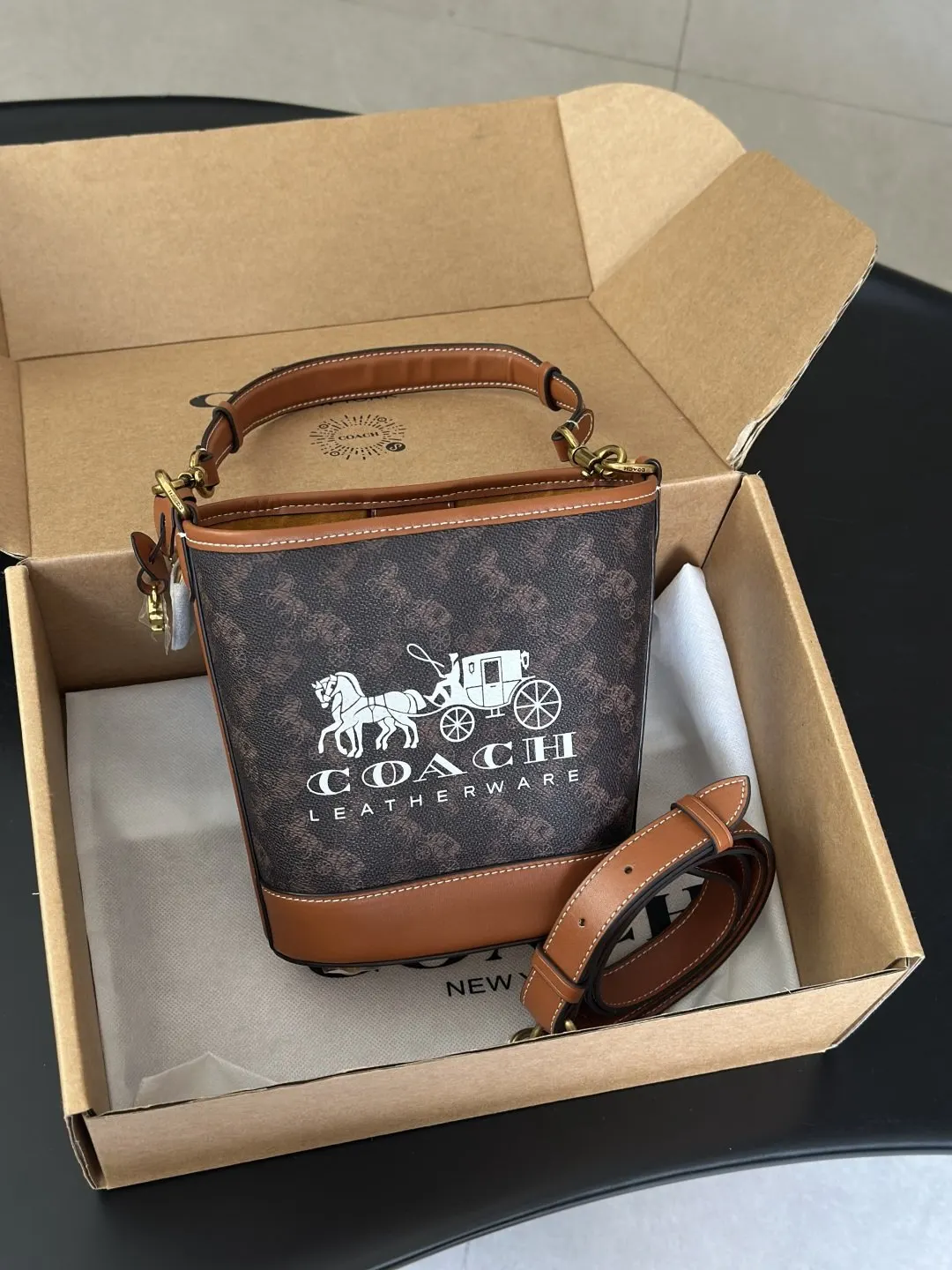 Coach 牛皮 雙肩包 实用雙肩款
