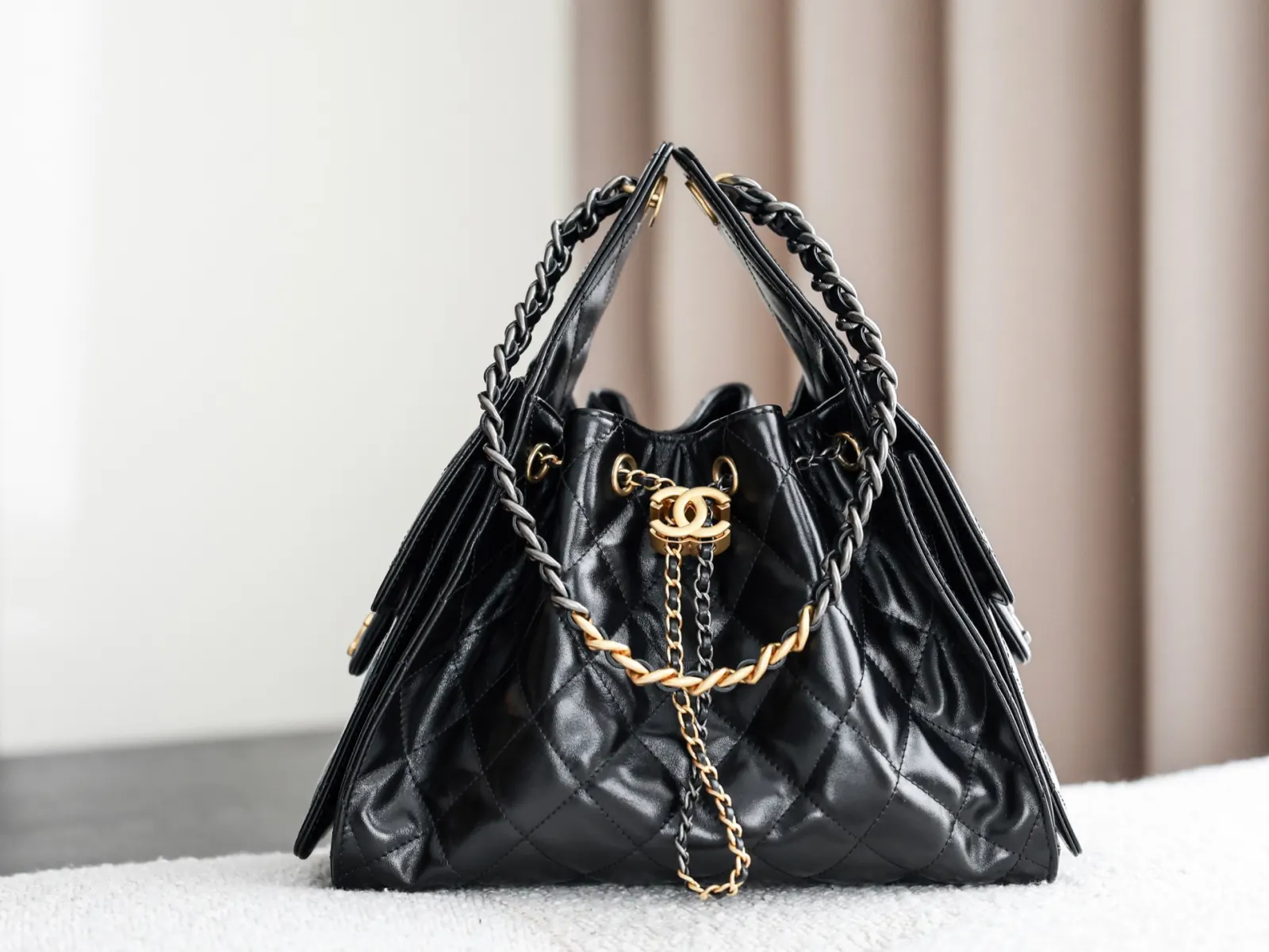 Chain Bag Leather