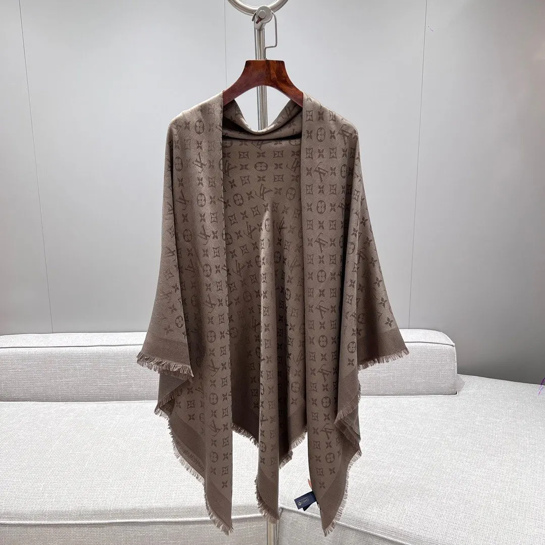 Louis Vuitton 咖色 羊毛 提花 Mo披肩 保暖披肩 圍巾