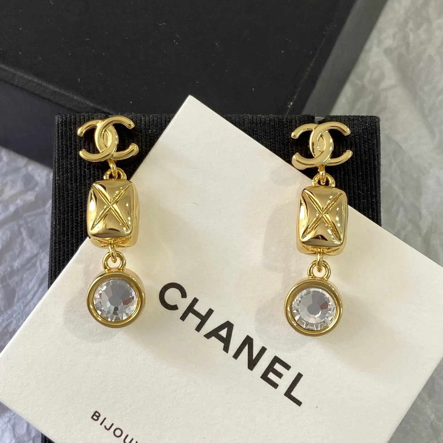 Louis Vuitton Fashion Item