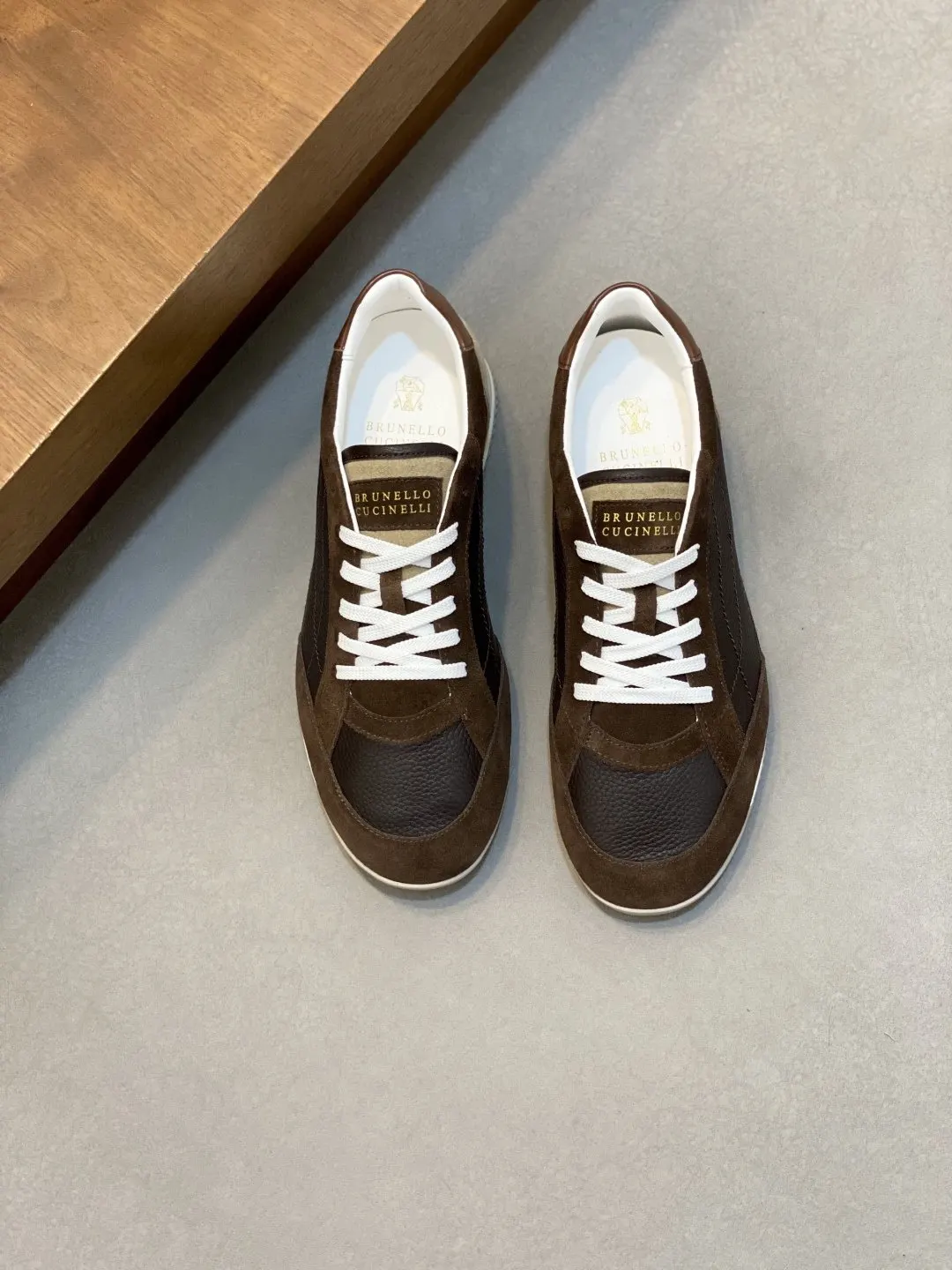 Brunello Cucinelli SS 白色 運動鞋 休閒百搭款(數字1) Brunello Cucinelli SS 白色 運動鞋 休閒百搭款(數字1)