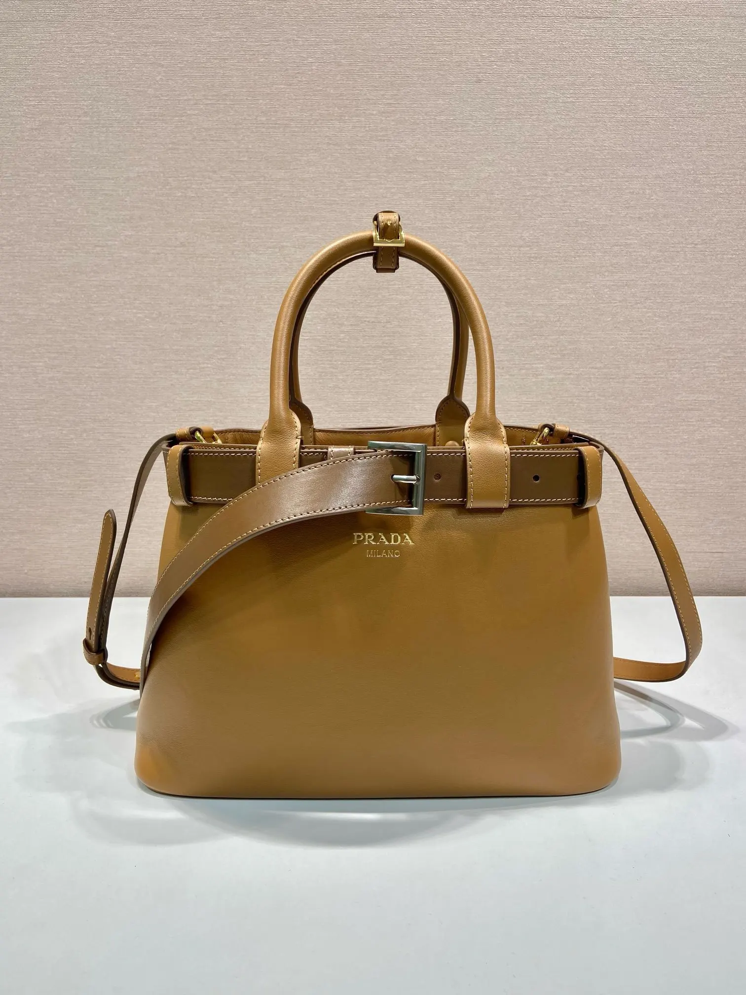 PRADA 牛皮 羊皮 手提包 日常通勤款