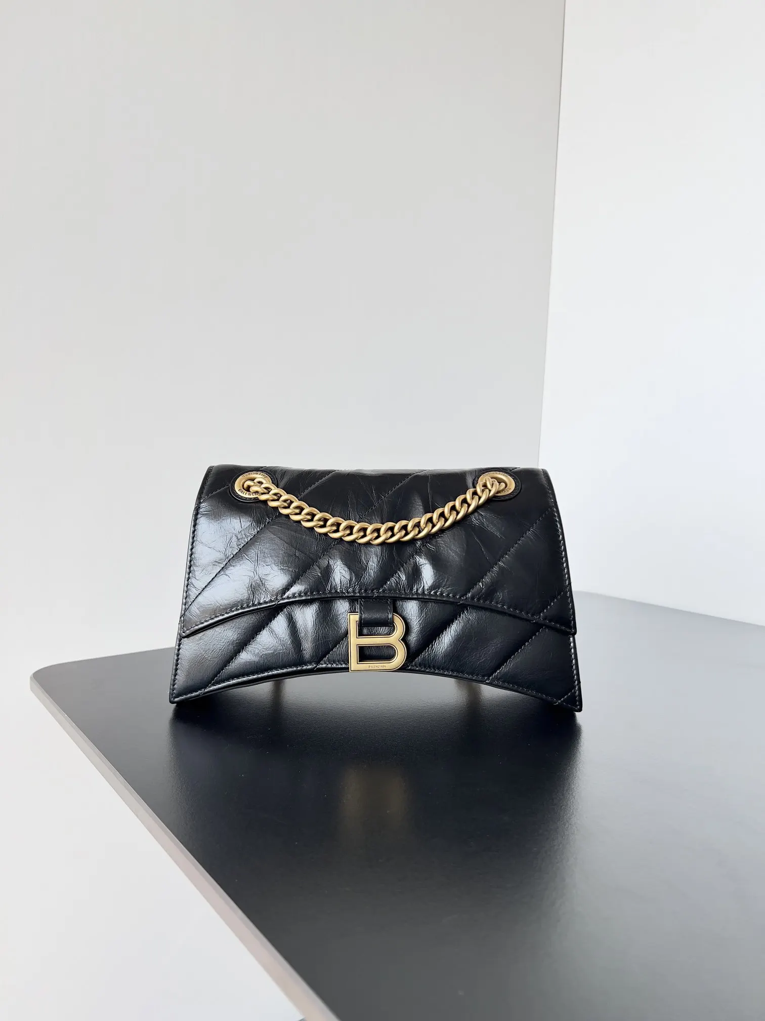 Balenciaga Hourglass 鏈條包 精致鏈條款