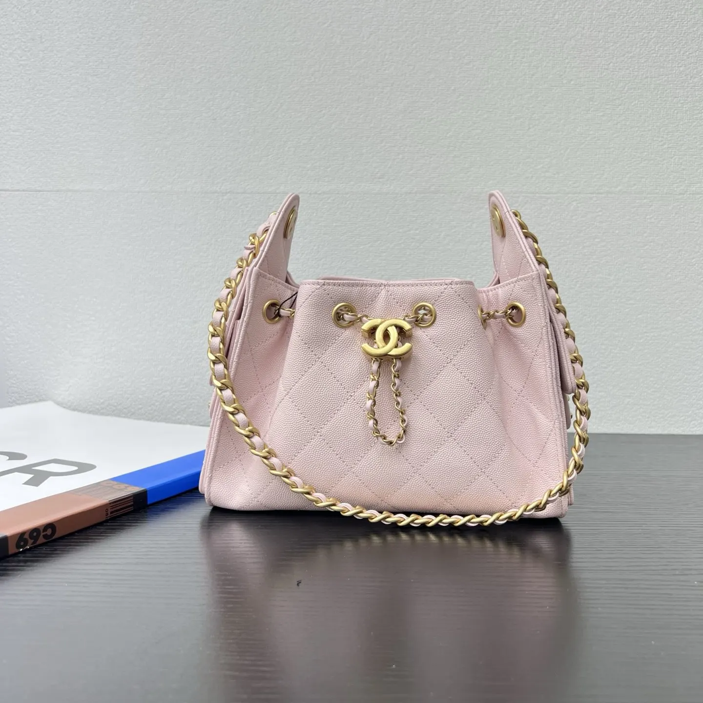 CHANEL 22 Bag 粉色牛皮鏈條包 小號款