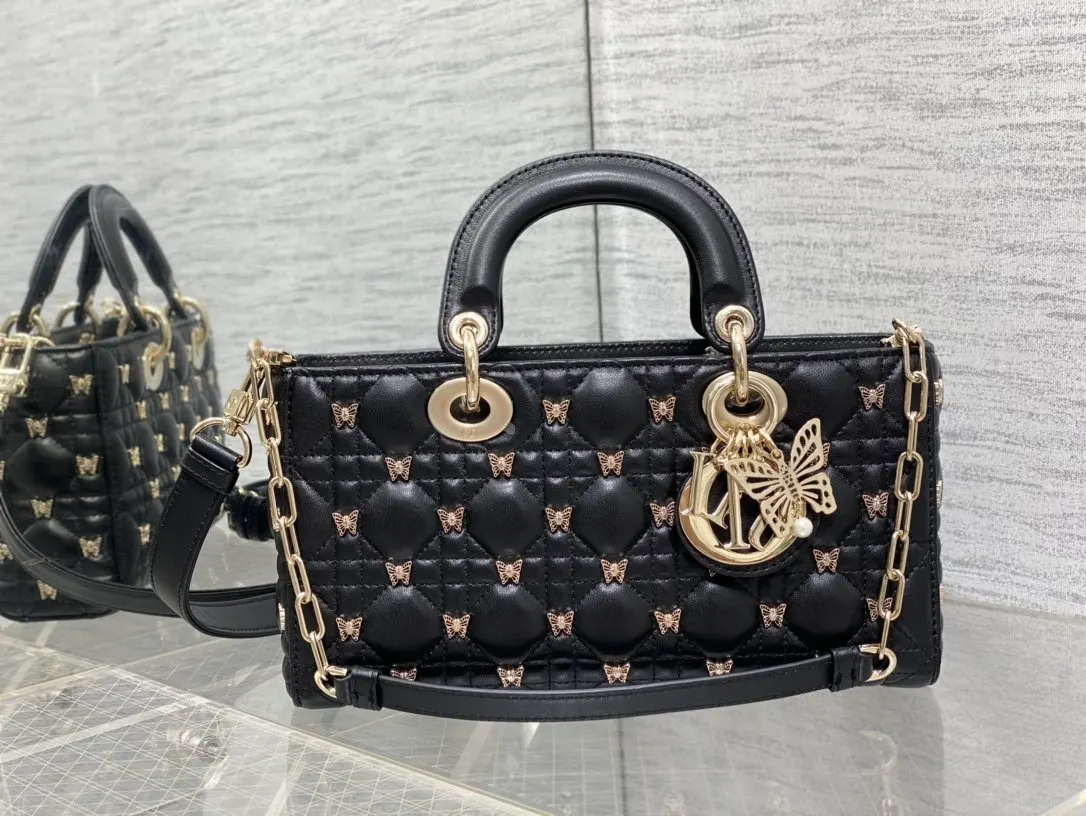 Dior 羊皮 迷人优雅又气场十足 斜挎手拎也是女人味十足 经典 斜挎包 轻便斜挎款