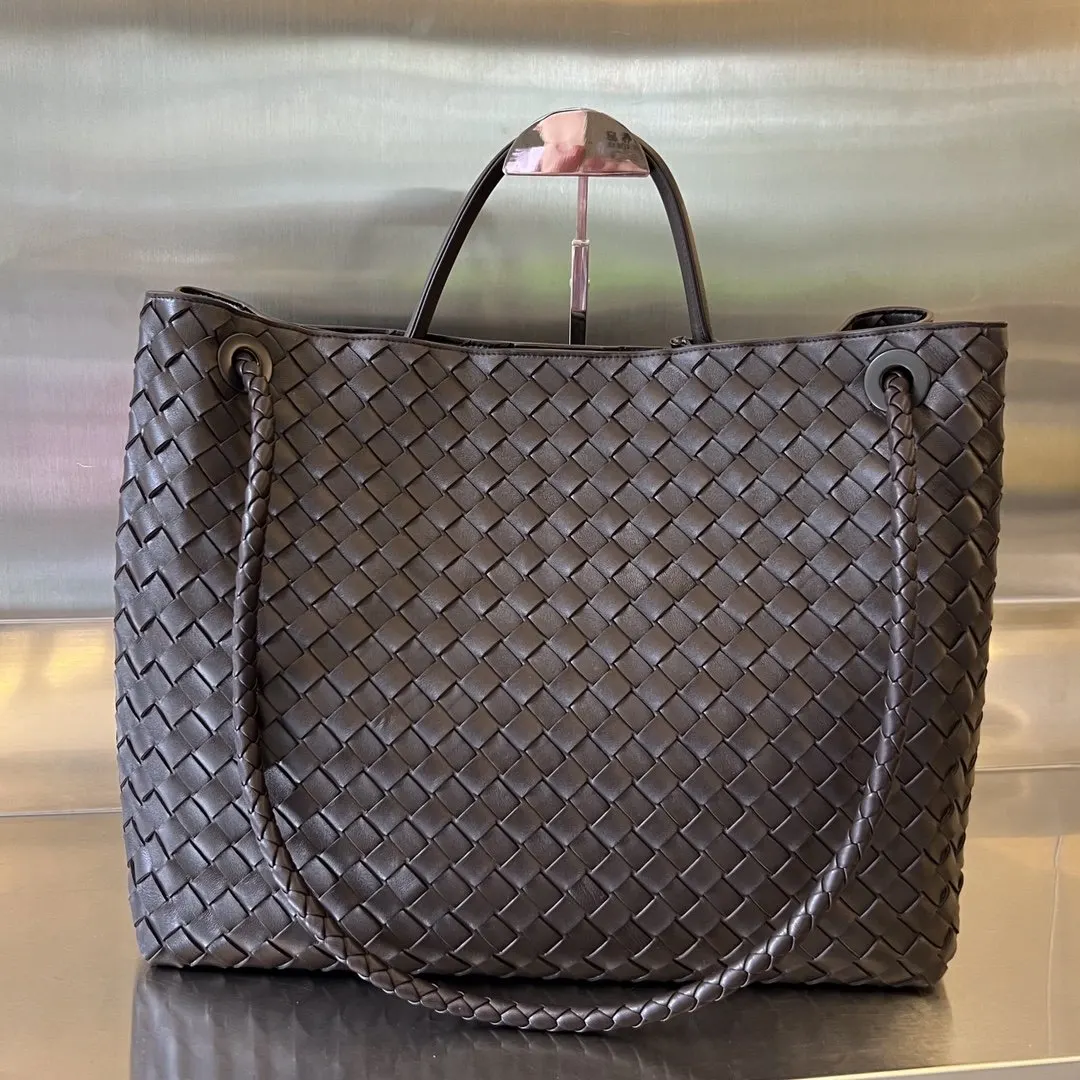 Bottega Veneta 金色 羊皮 斜挎包 轻便斜挎款