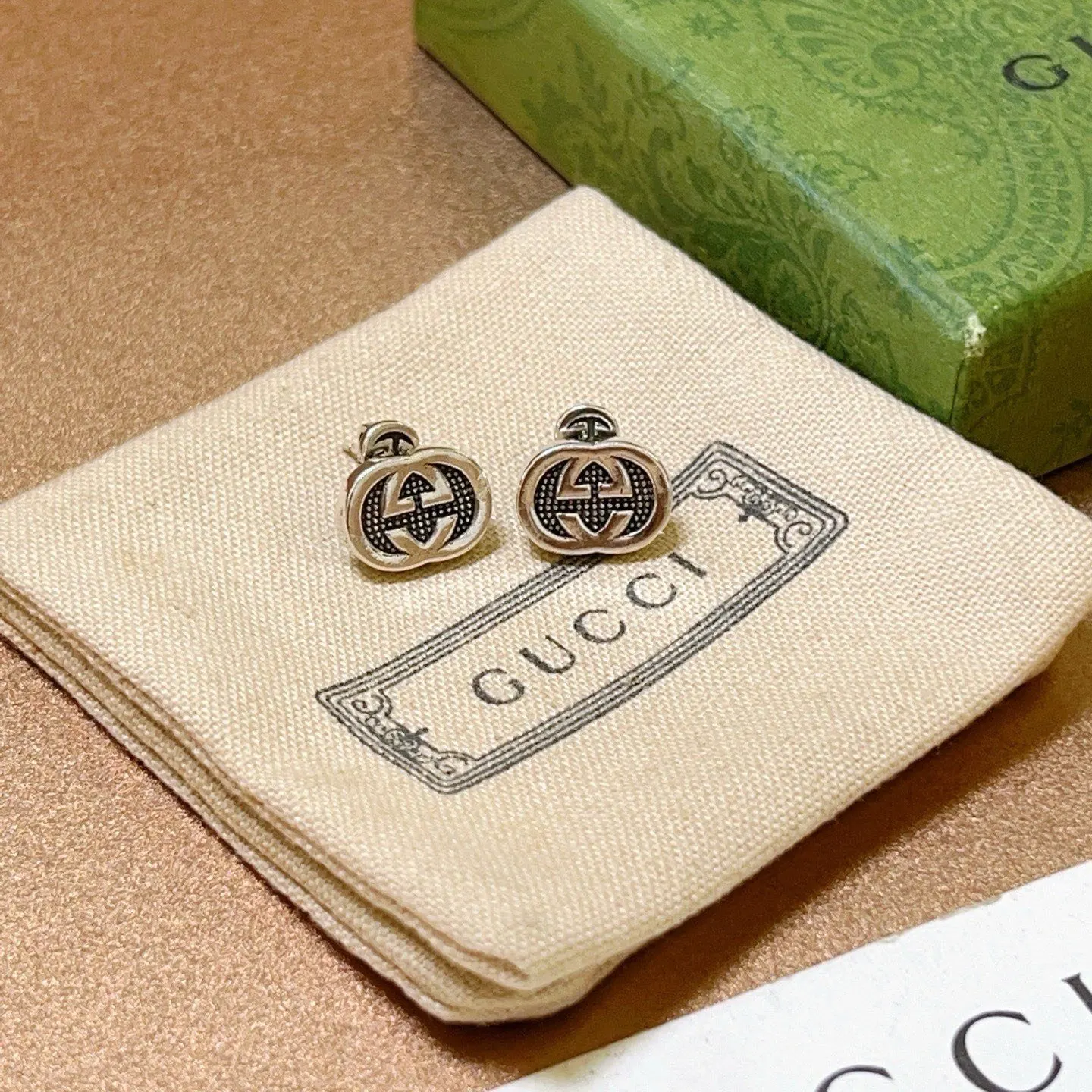 Gucci Fashion Item