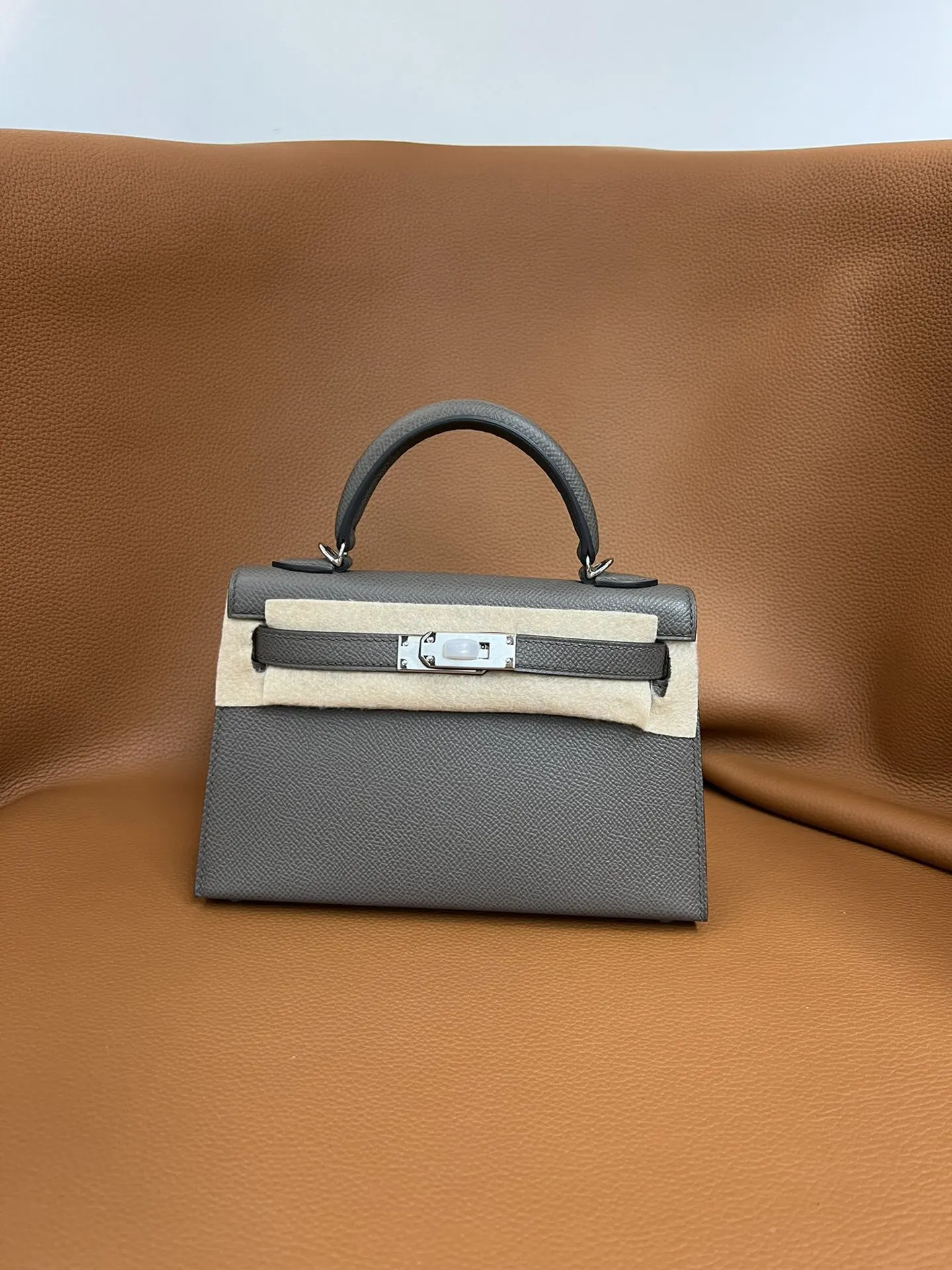 Hermes Kelly Epsom掌纹牛皮 手提包 19cm 經典款