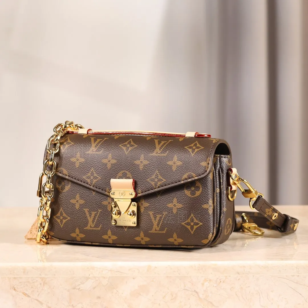 Chain Bag Leather