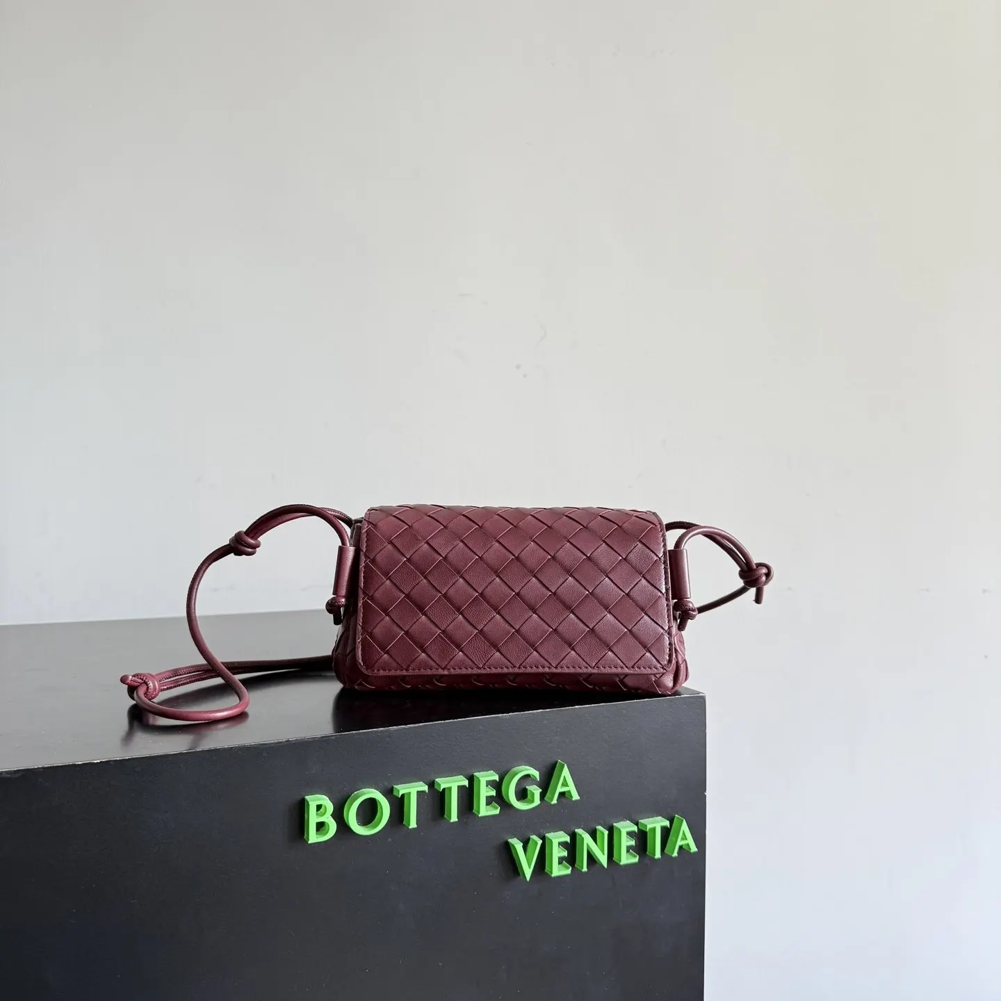 Bottega Veneta 手拿包 精致手拿款