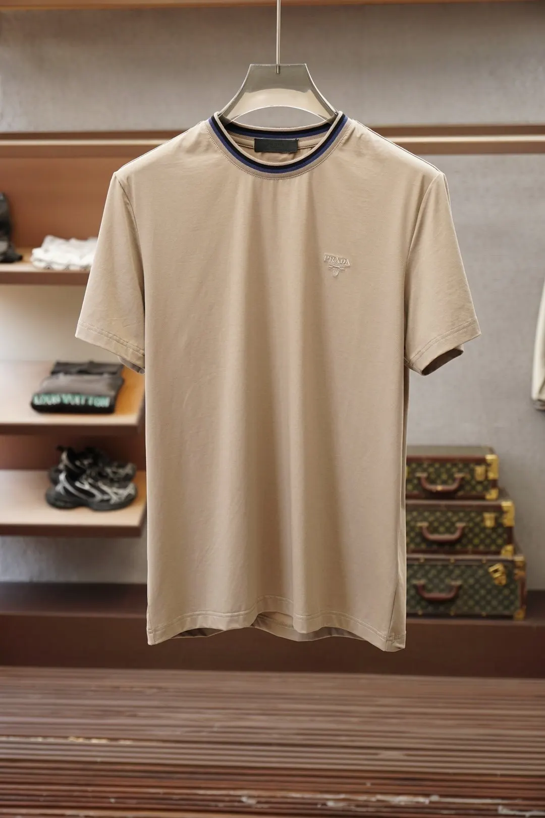 Prada T-Shirt Casual Versatile