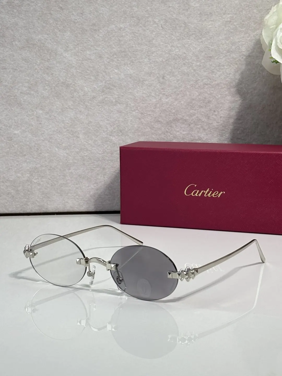 Cartier 墨镜 時尚防晒款