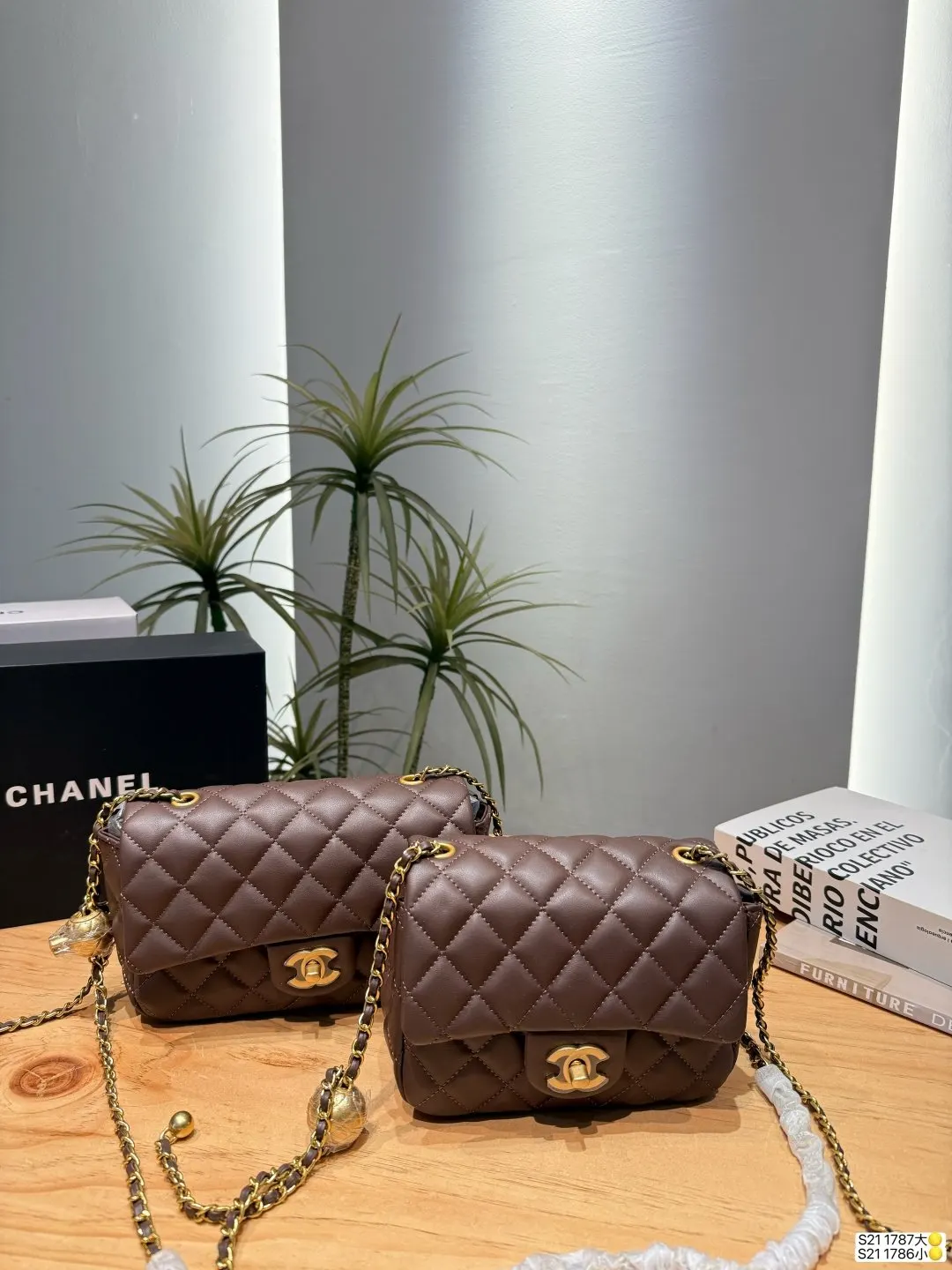 Chanel Chain Bag Image 7 Chanel Chain Bag Image 7