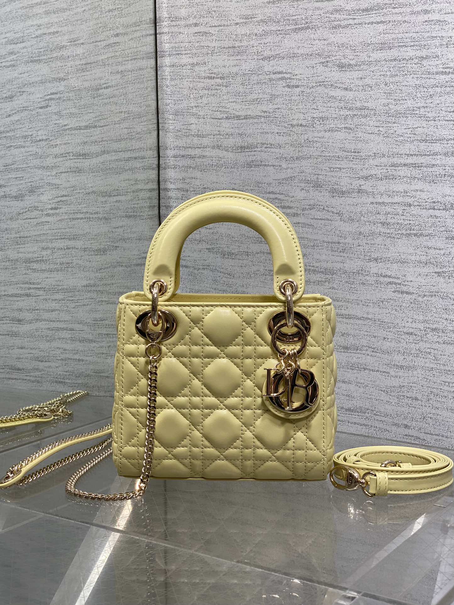 Dior Lady Dior 金色藤格紋手提斜背包 小號款