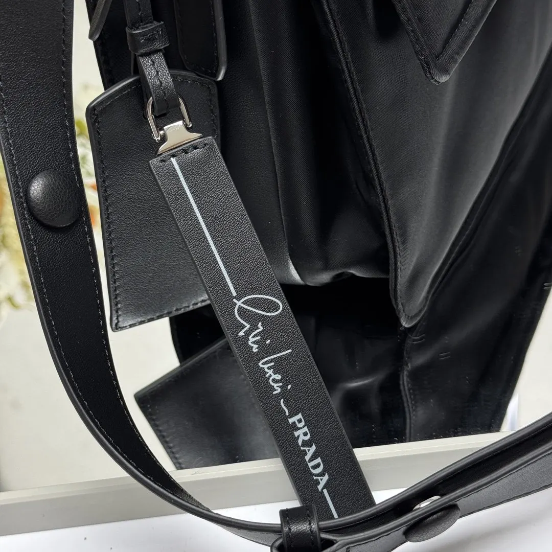 尼龙 邮差包 中号 单肩包甄独特加 斜挎包 轻便斜挎款
