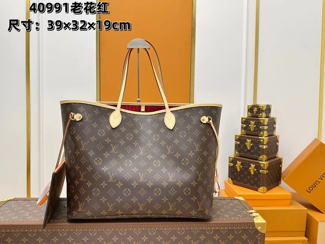 LV Neverfull 老花 帆布 手拿包 精致手拿款