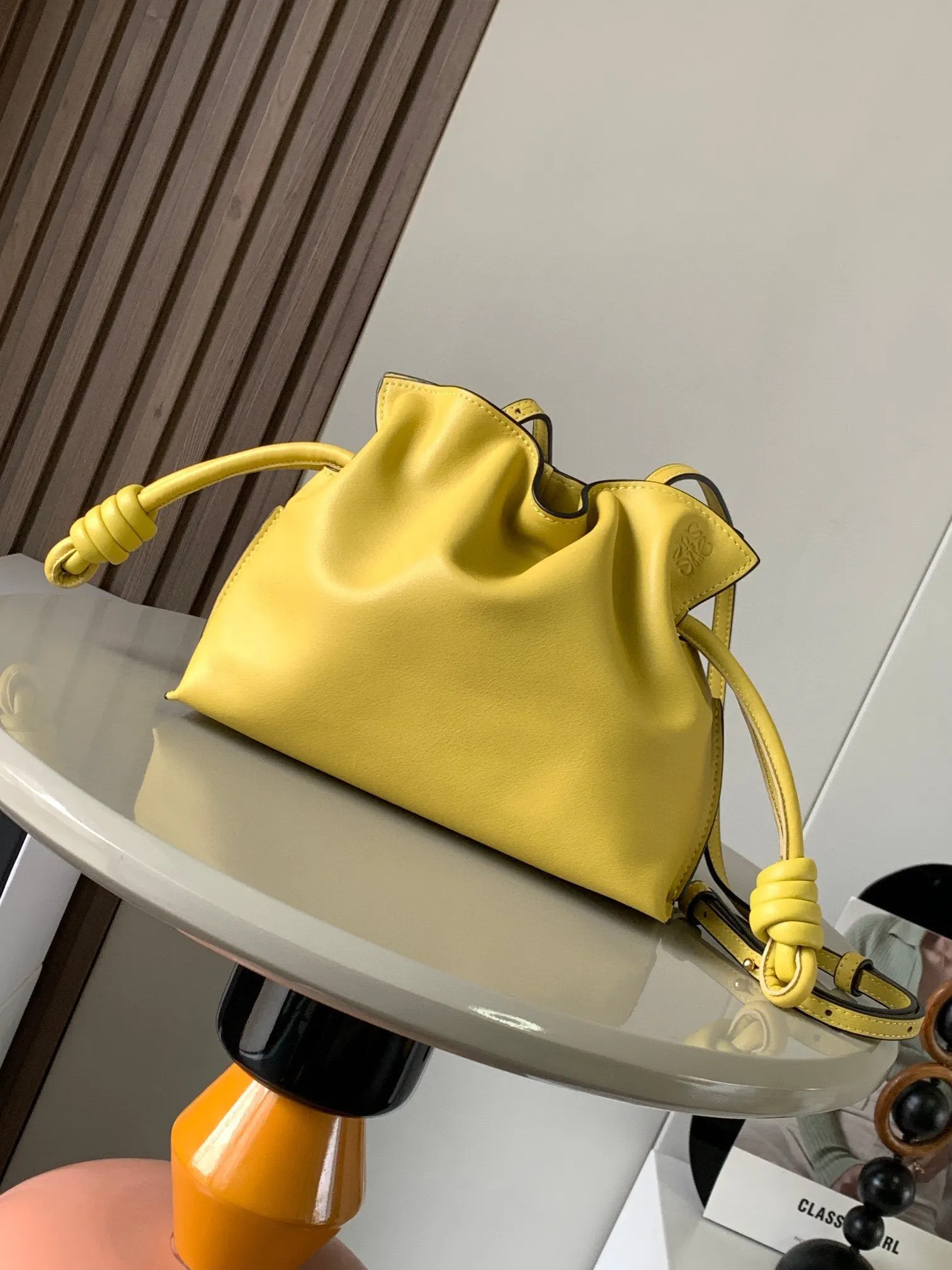 Loewe 黃色 小牛皮 托特包 大容量托特款
