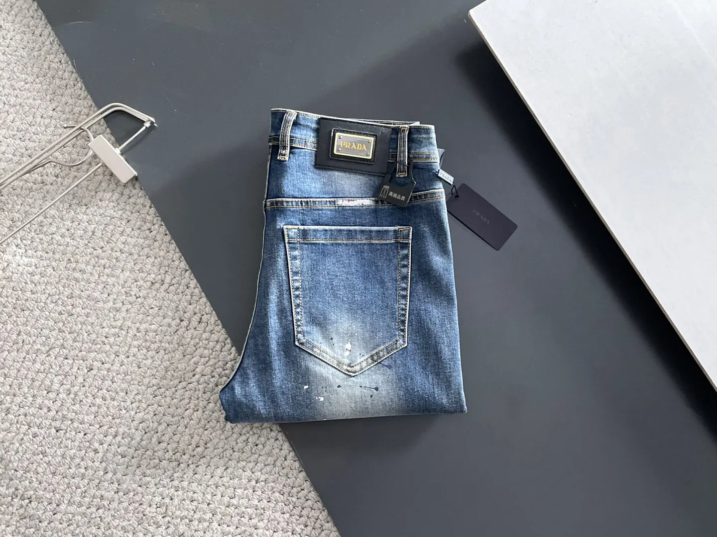 PRADA 牛仔裤 休閒寬鬆款