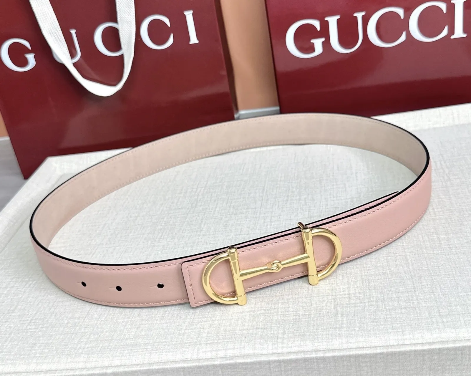 Gucci double G buckle cowhide belt