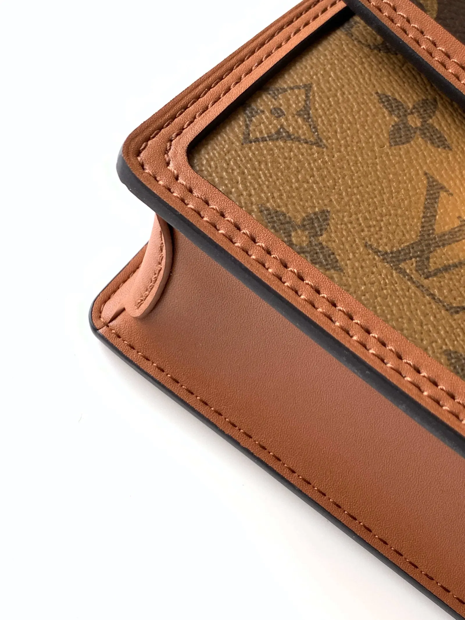 Louis Vuitton Chain Bag Leather