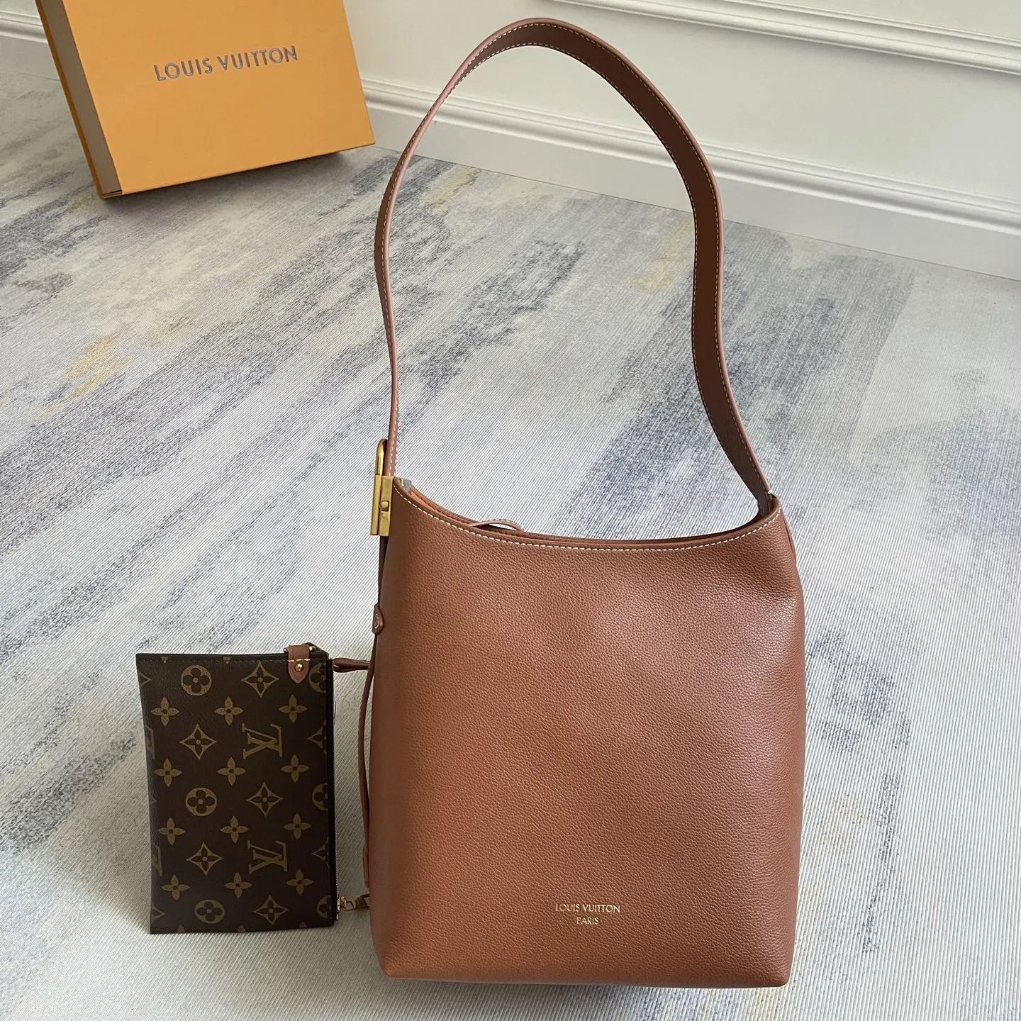 Gray Hobo Shoulder Bag Vintage Leather