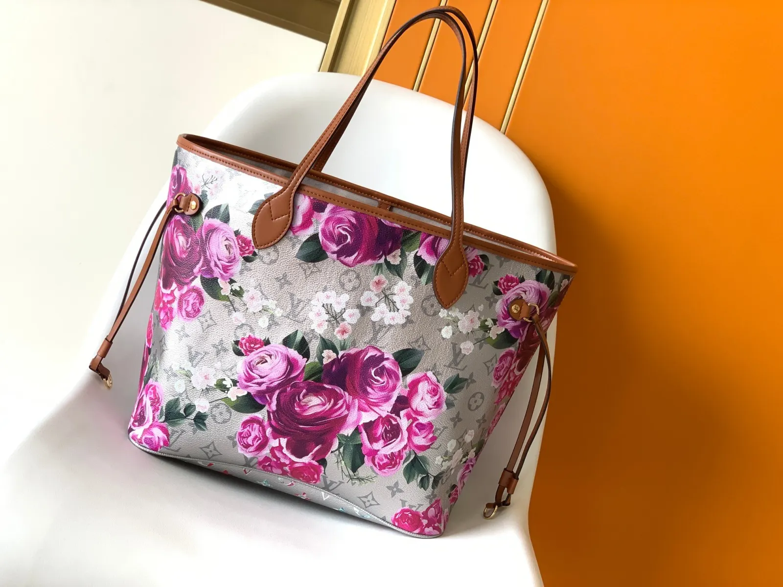 LV Neverfull 金色 牛皮 手拿包 精致手拿款