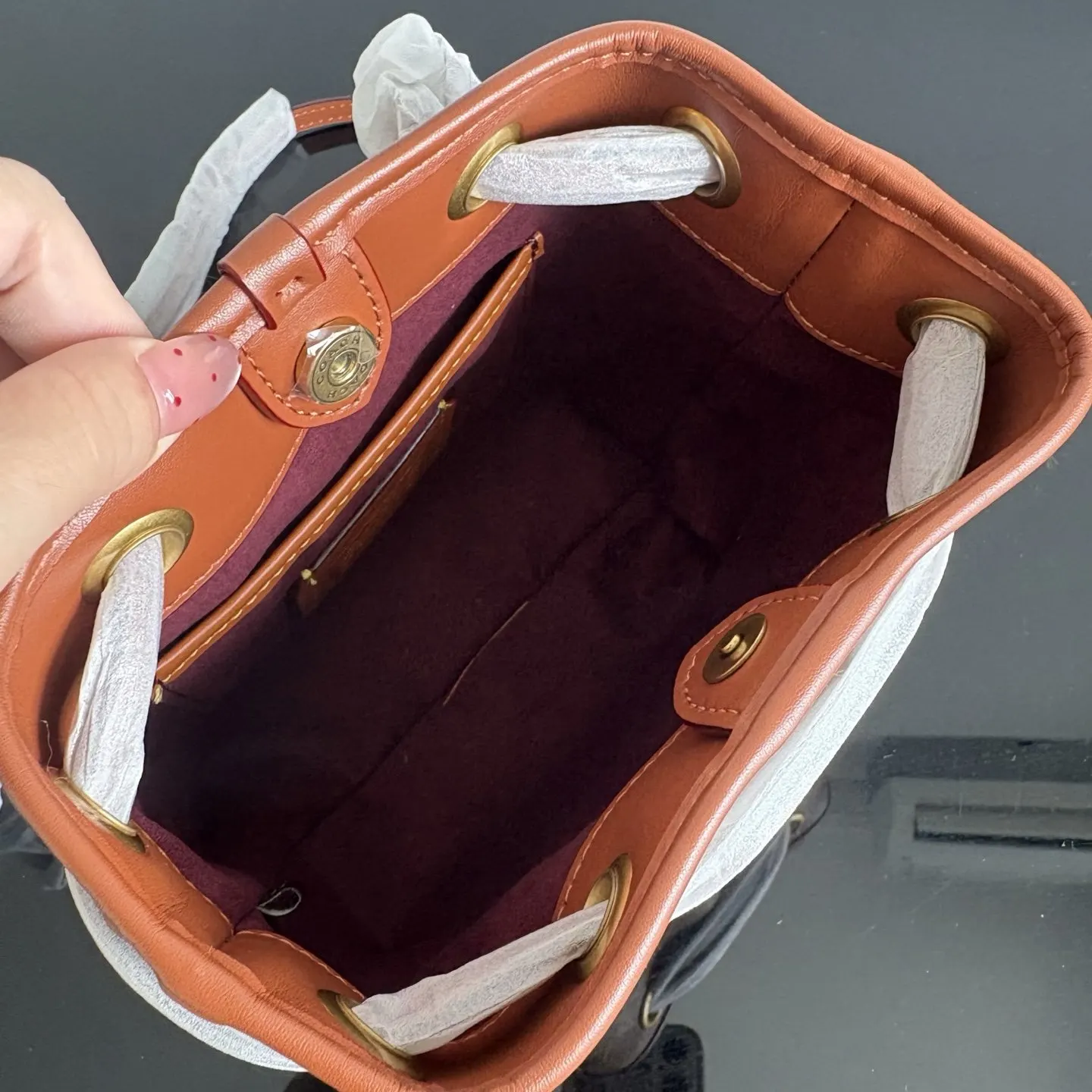 Coach 白色 奶白 鏈條包 精致鏈條款(數字8) Coach 白色 奶白 鏈條包 精致鏈條款(數字8)
