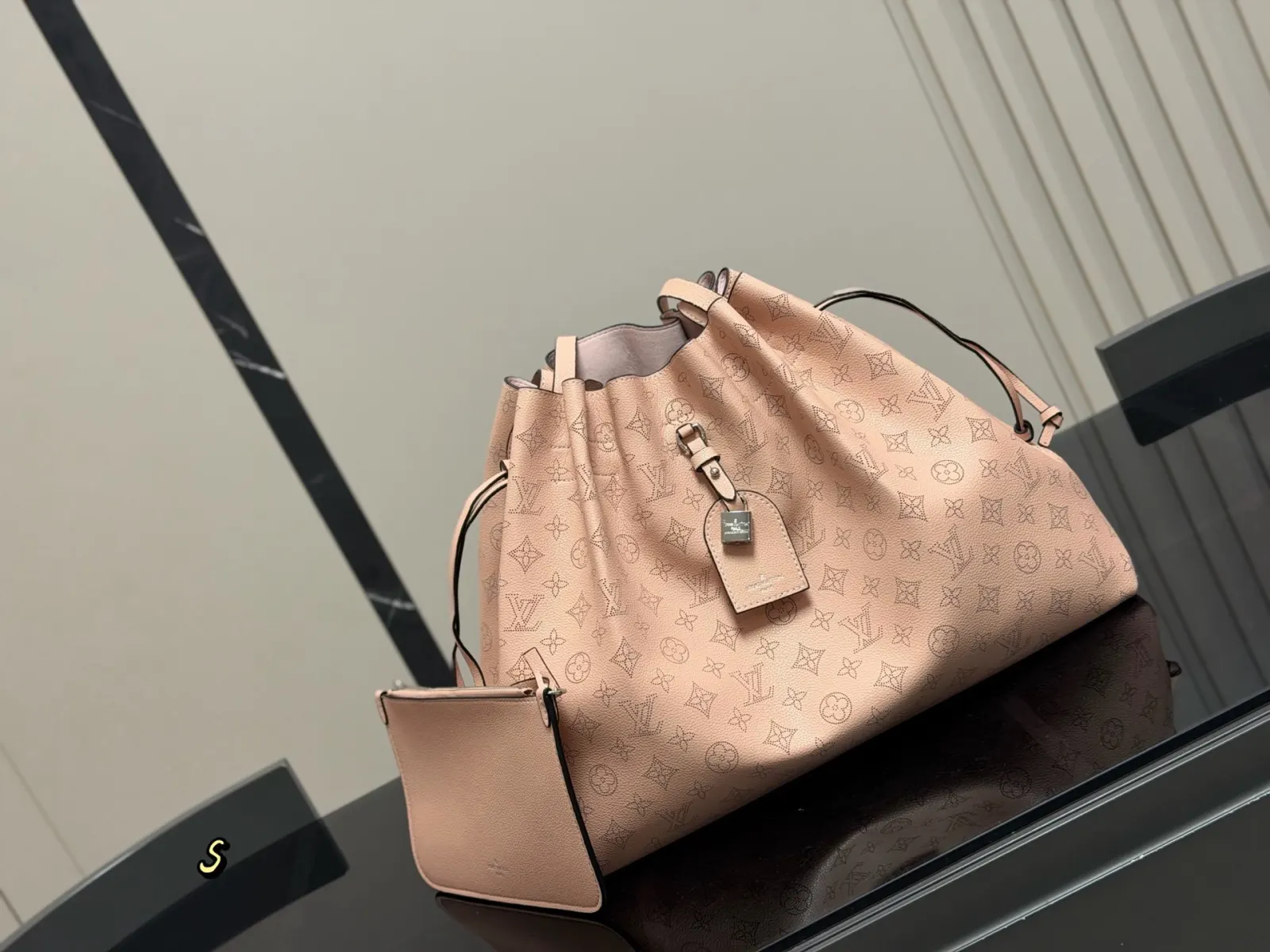 LV 月光女神水桶包 中古vinta 休闲水桶款