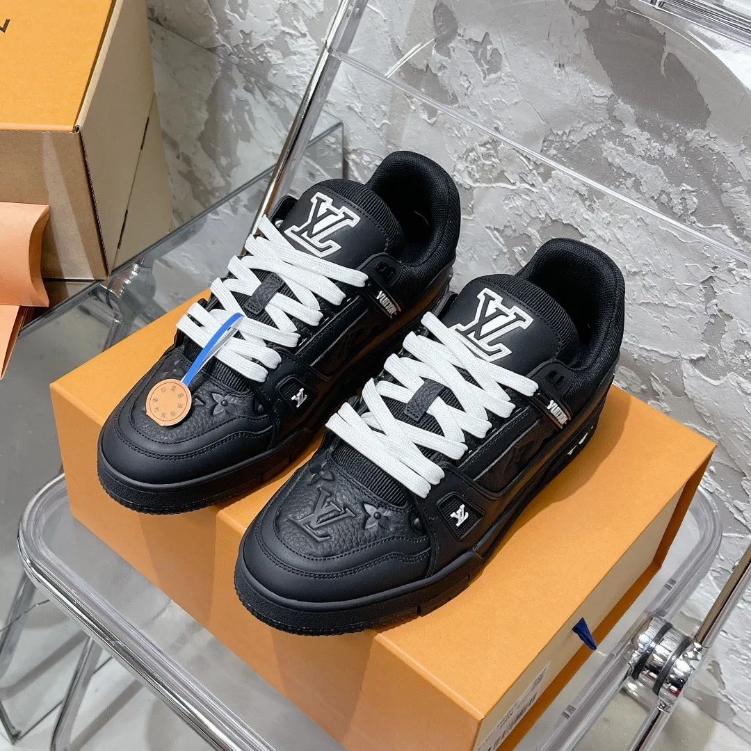 LV Monogram Sneakers Casual Versatile Style