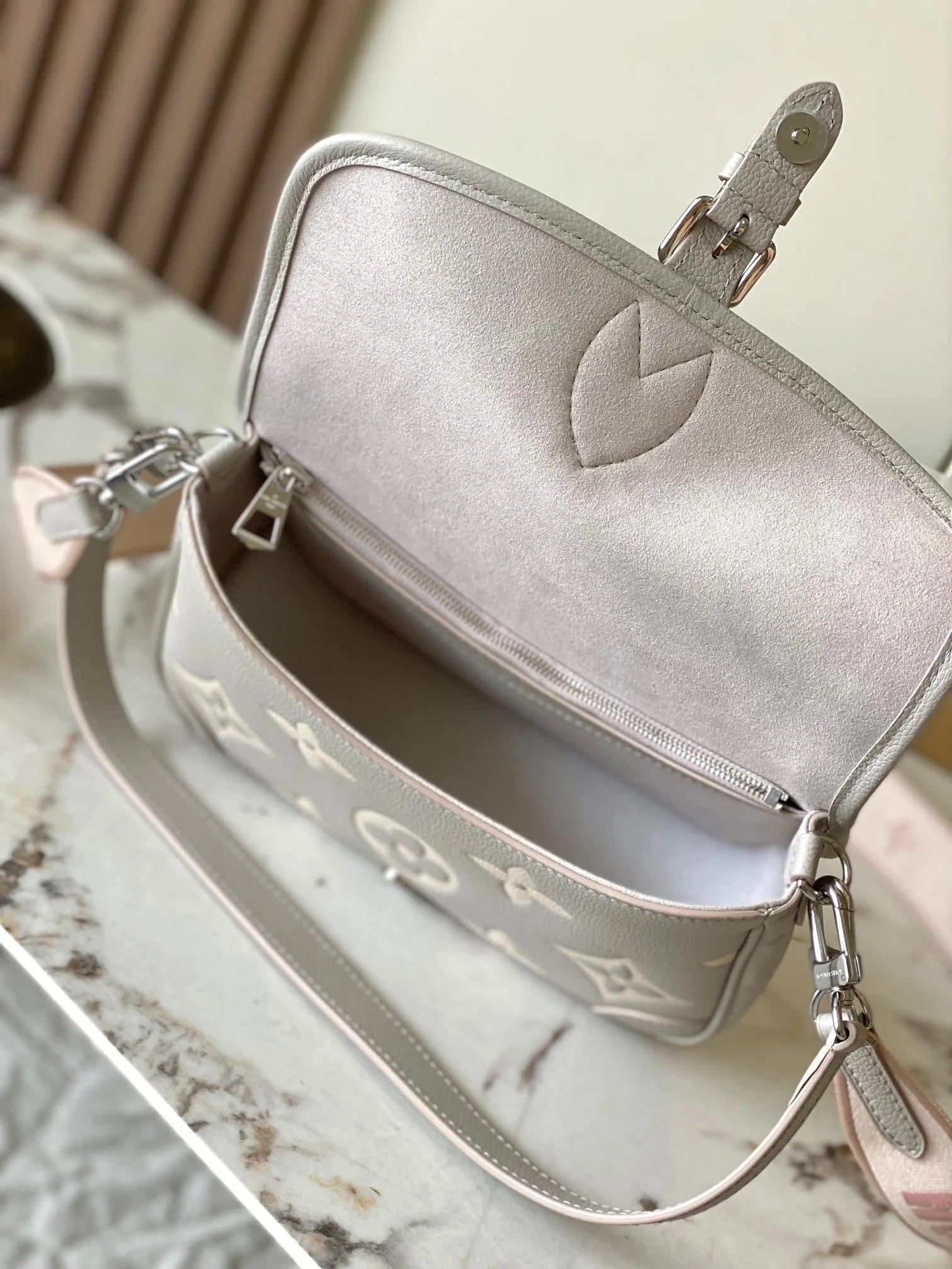 Shoulder Bag Leather