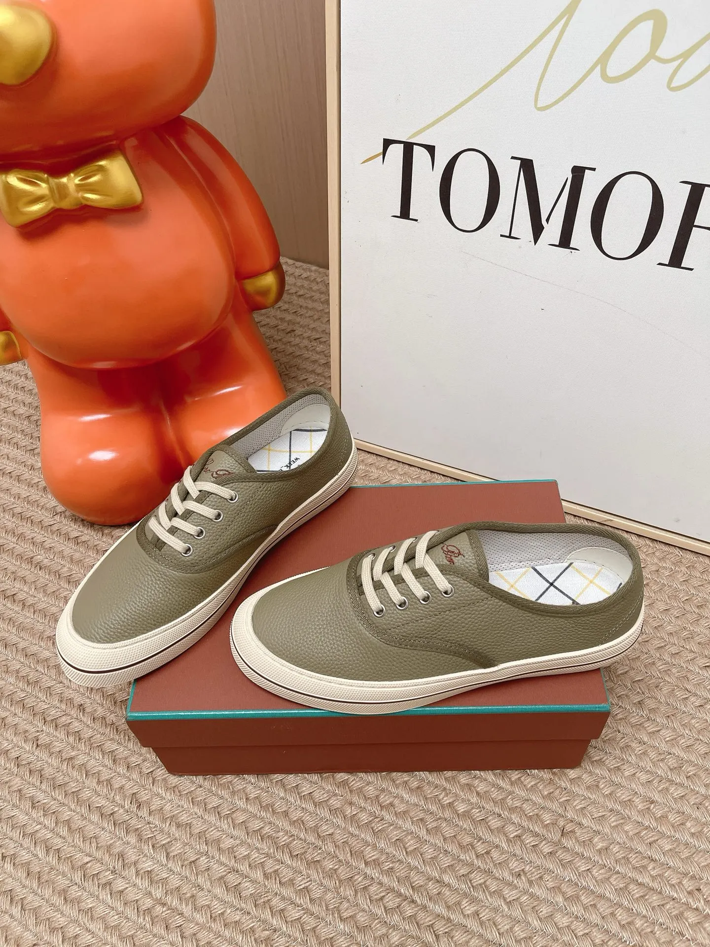 Loro Piana Sneakers Casual Versatile Image 1 Loro Piana Sneakers Casual Versatile Image 1