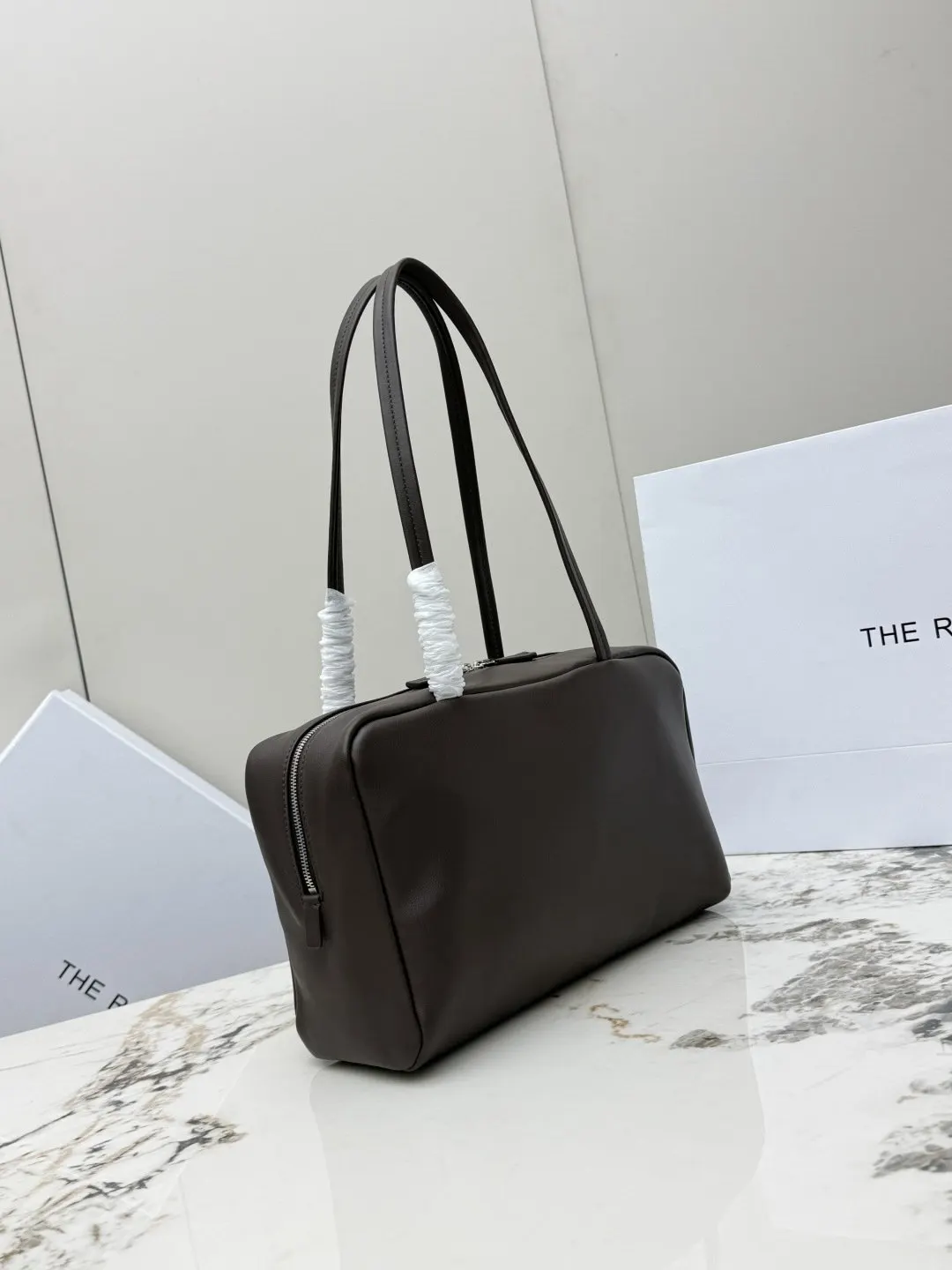 羊皮 玫瑰 TR羊皮 THE ROW Astra保龄 单肩包 日常单肩背款