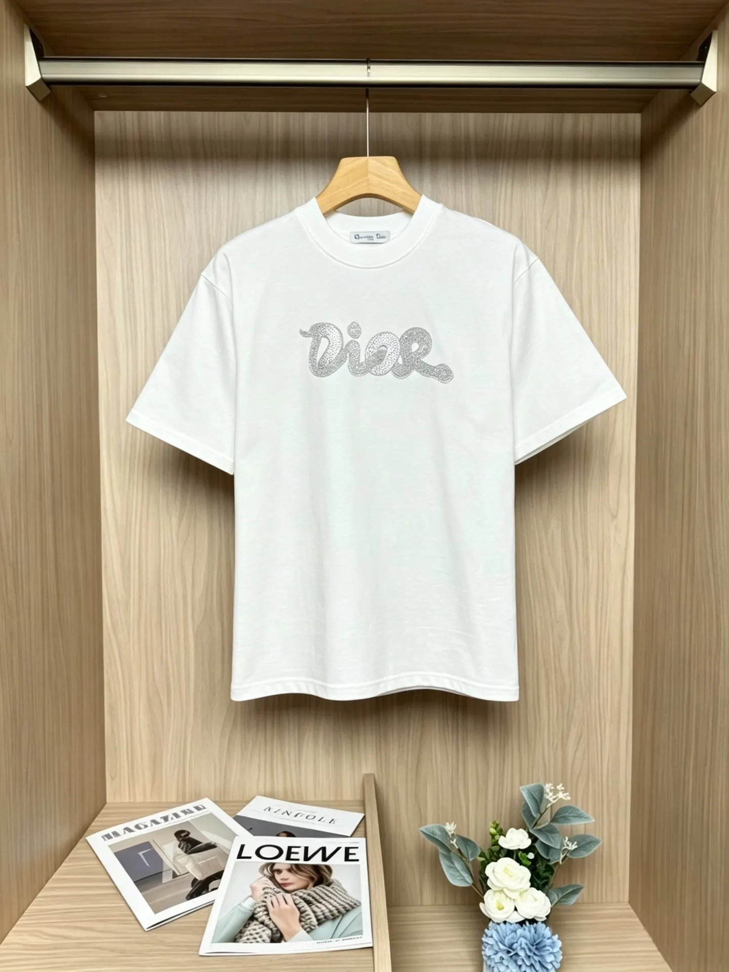 Dior 白色手写字母短袖T恤 簡約休閒款