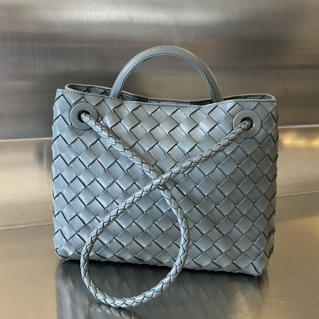 Bottega Veneta 金色 羊皮 斜挎包 轻便斜挎款